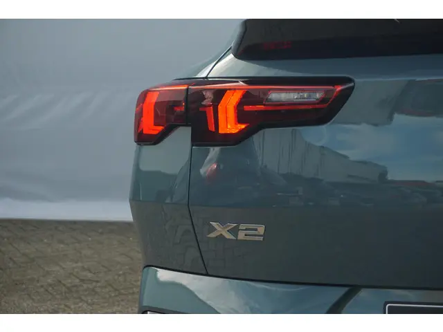 BMW X2 sDrive20i 2026 Benzine 6