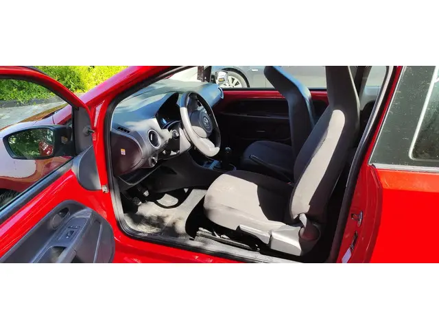 Volkswagen up! 1.0 take up! bj 2012 airco 2012 Benzine 10