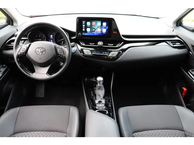 Toyota C-HR 1.8 Hybrid Dynamic, 2023 Hybride Benzine 4