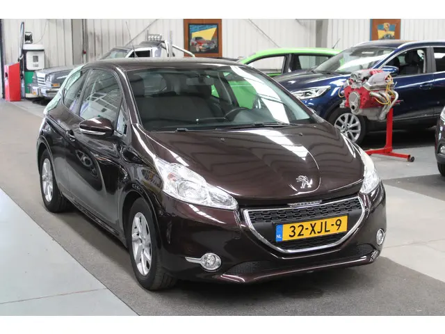 Peugeot 208 1.4 VTi Active 2012 Benzine 2
