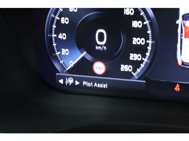 Volvo XC60 2.0 T8 AWD R-Design 2020 Hybride Benzine 21