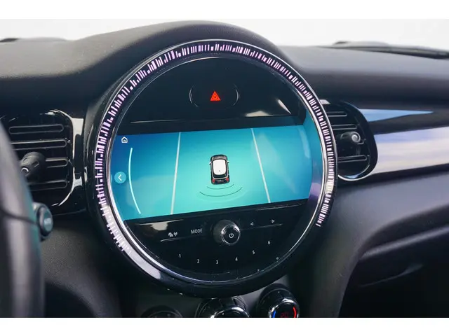 MINI 3-Deurs Cooper 2021 Benzine 23