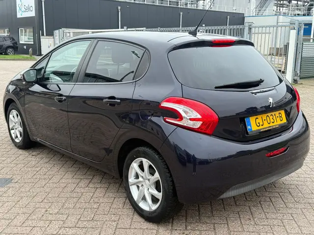 Peugeot 208 1.2 PureTech Style 2015 Benzine 4