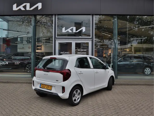 Kia Picanto 1.0 DPI DynamicLine 2024 Benzine 4