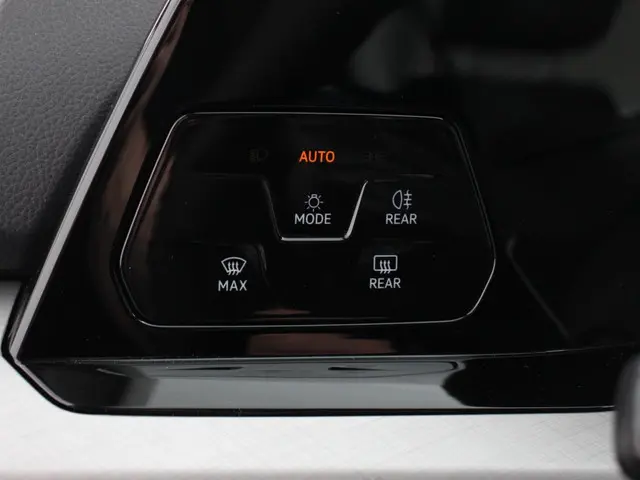 Volkswagen Golf 1.0 eTSI Life Business 2023 Benzine 20