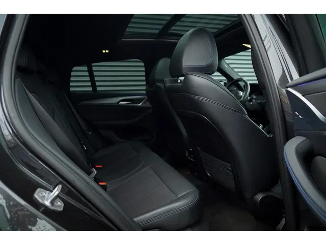 BMW X4 xDrive30i High Executive 2019 Benzine 8