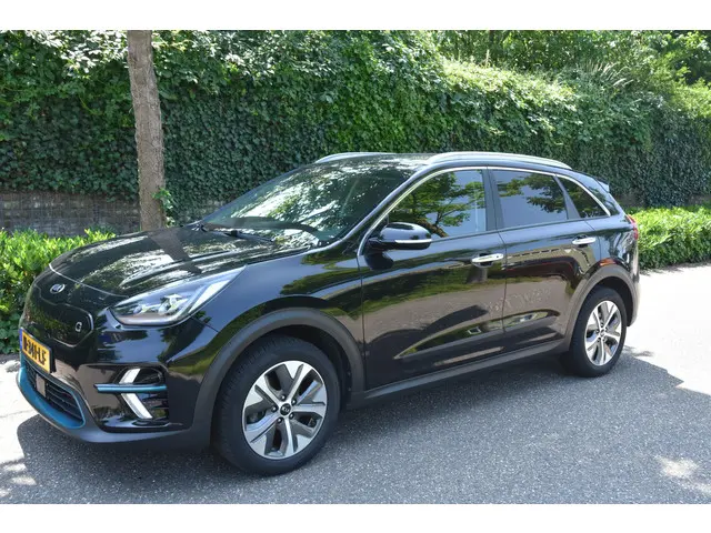 Kia e-Niro ExecutiveLine 64 kWh 2020 Elektrisch 2