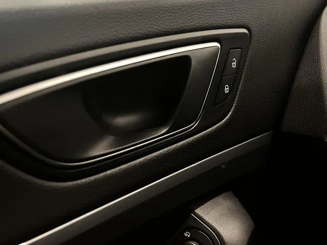 SEAT Ateca 1.5 TSI Style Business Intense 2021 Benzine 30