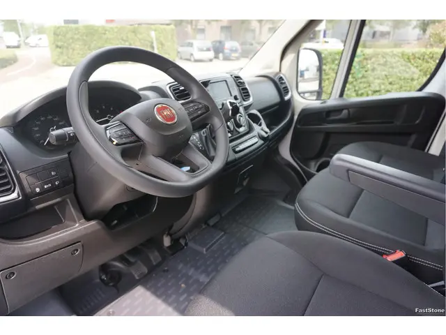 Fiat Ducato 35 2.2 180PK L2H2 AUT BPM VRIJ!! 2024 Diesel 9