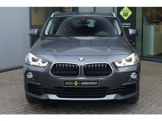 BMW X2 sDrive20i Executive 2018 Benzine 8