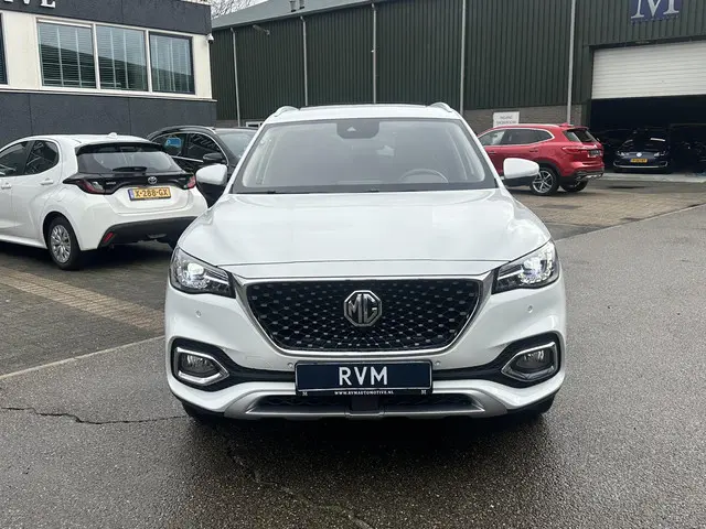 MG EHS 1.5 TGDI Luxury 2022 Hybride Benzine 2