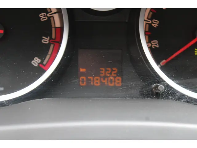 Opel Corsa 1.2-16V Berlin 2014 Benzine 16