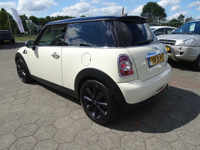 MINI One Mini 1.6 Kite White 2013 Benzine 4