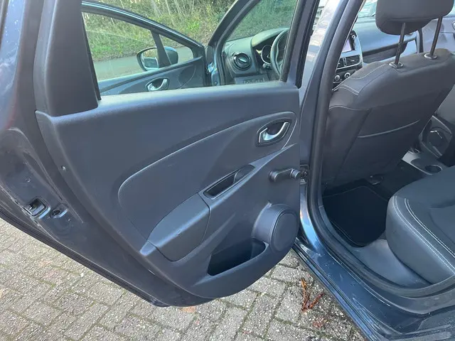 Renault Clio Estate 0.9 TCe Intens 2018 Benzine 22