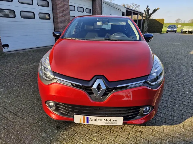 Renault Clio 0.9 TCe Expression 2015 Benzine 2