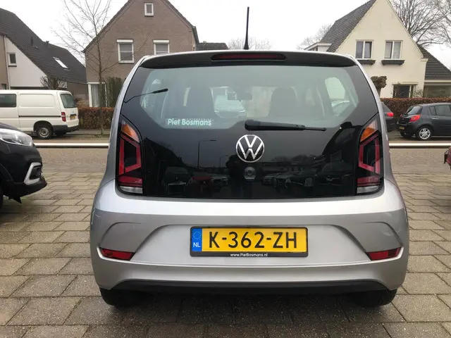 Volkswagen up! 1.0 Volkswagen Up 2021 Benzine 6