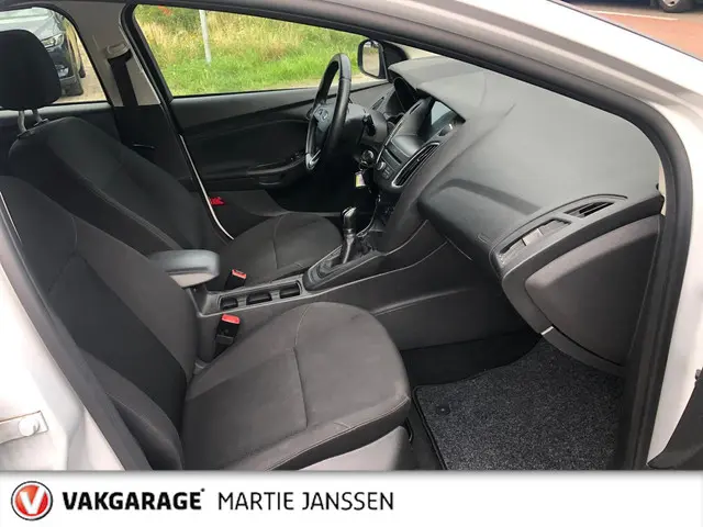 Ford Focus Wagon 1.0 Lease Edition 2018 Benzine 14