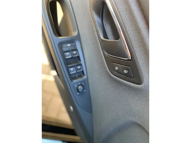 SEAT Leon FR Pano Leder Akrapovic Dynaudio 2018 Benzine 11