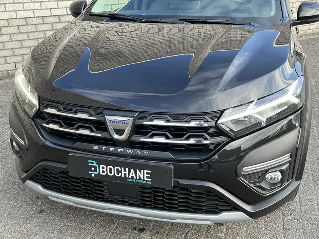 Dacia Sandero Stepway 1.0 TCe 90 Comfort 2023 Benzine 26