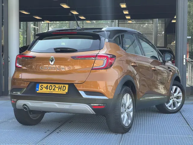Renault Captur 1.3 TCe 130 Intens 2020 Benzine 2