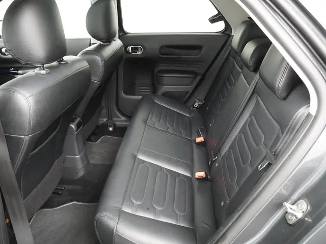 Citroën C4 Cactus 1.2 PureTech Shine 2016 Benzine 10