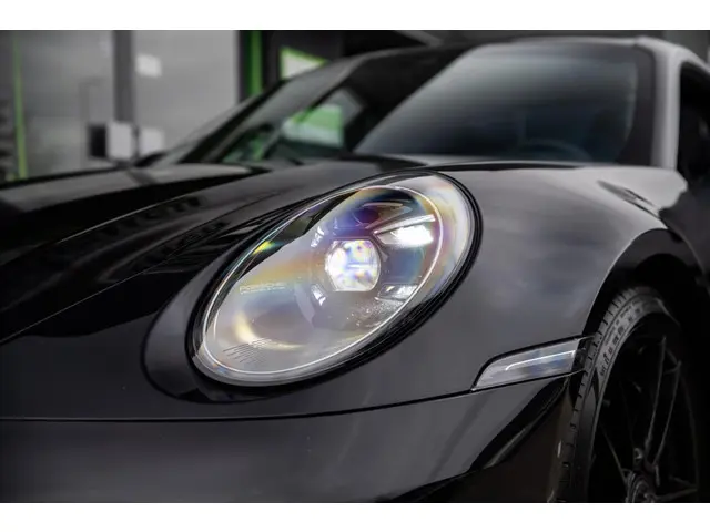Porsche 911 3.0 Carrera GTS 2022 Benzine 50