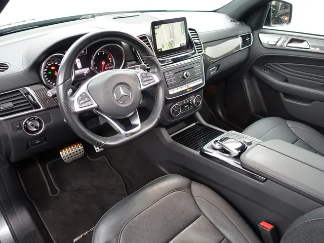 Mercedes-Benz GLE 43 AMG 4MATIC 2017 Benzine 2