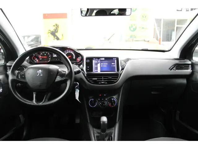 Peugeot 208 1.2 VTi Active 2013 Benzine 8