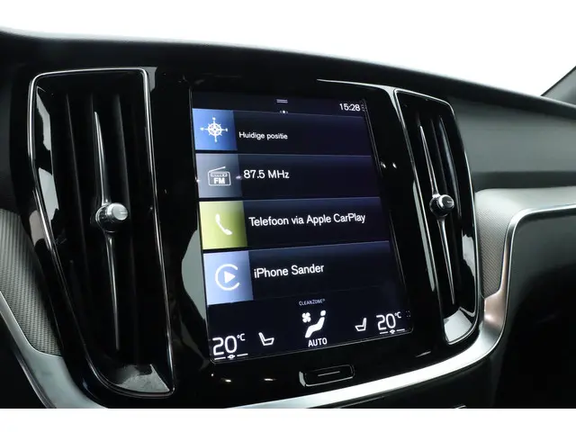 Volvo V60 T8 Recharge R-Design 2022 Hybride Benzine 16