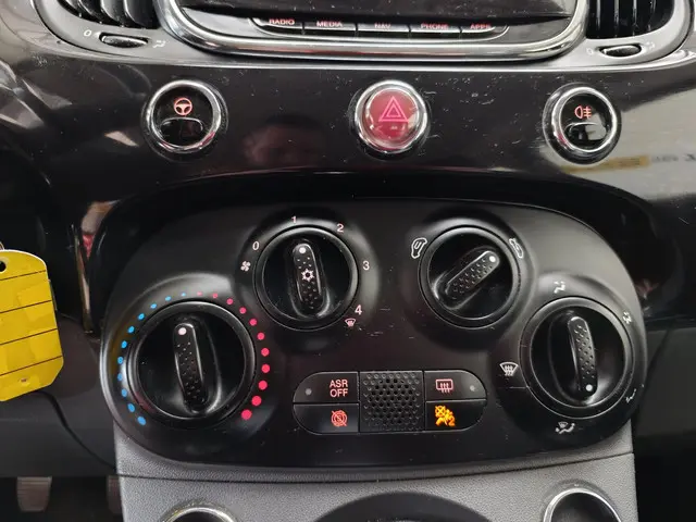 Fiat 500 1.2 Lounge 2017 Benzine 13