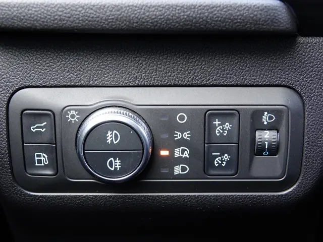 Ford Kuga 2.5 PHEV ST-Line X 2023 Hybride Benzine 31