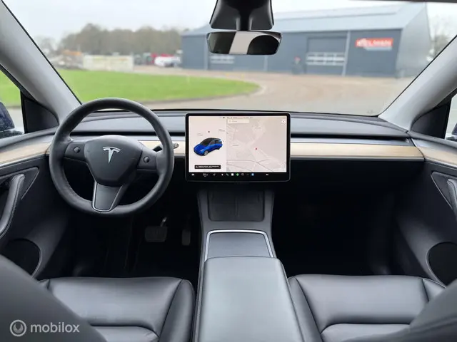 Tesla Model Y Long Range AWD 75 kWh 2021 Elektrisch 17