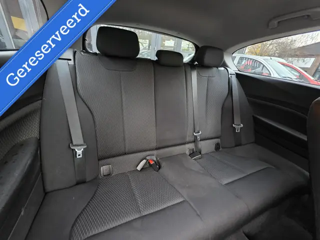 BMW 1 Serie 114i Business Sport Line 2013 Benzine 13