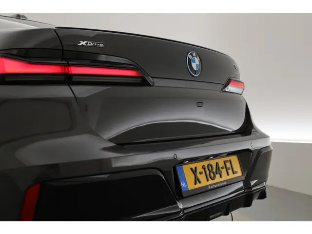 BMW 7 Serie 750e xDrive M Sport 2023 Hybride Benzine 44