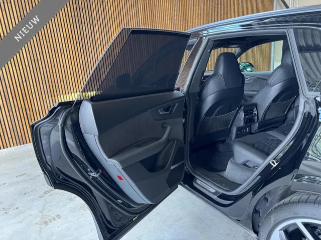 Audi RSQ8 4.0 TFSI RS Q8 quattro 2022 Benzine 31