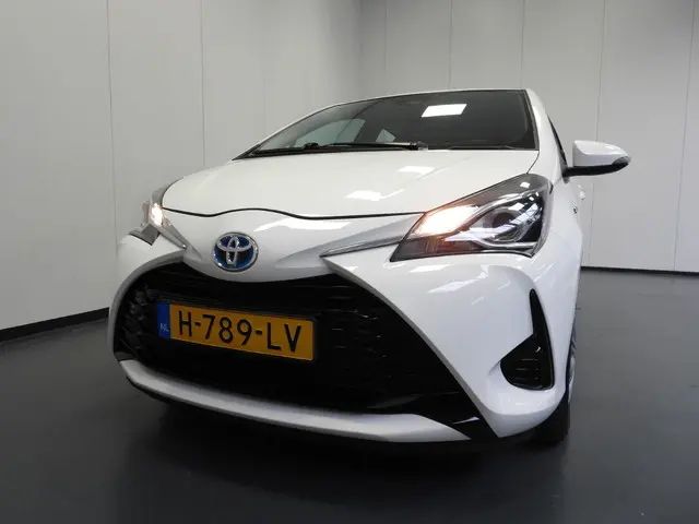 Toyota Yaris 1.5 Hybrid Active 2020 Hybride Benzine 30