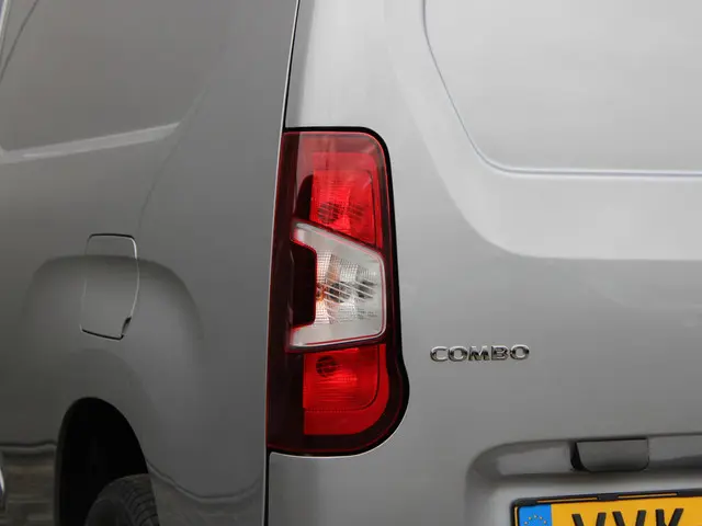 Opel Combo 1.5D L2H1 Standaard 2023 Diesel 23