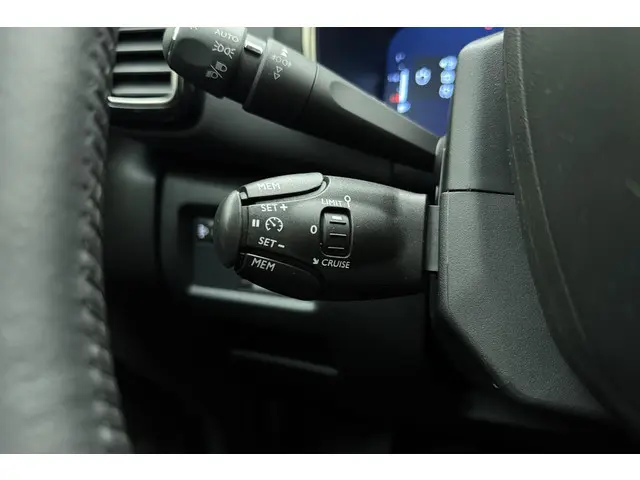 Citroën C5 Aircross 1.2T 130pk C-Series 2023 Benzine 21