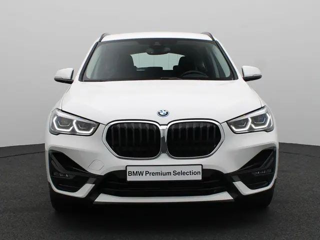 BMW X1 xDrive25e 2022 Hybride Benzine 3