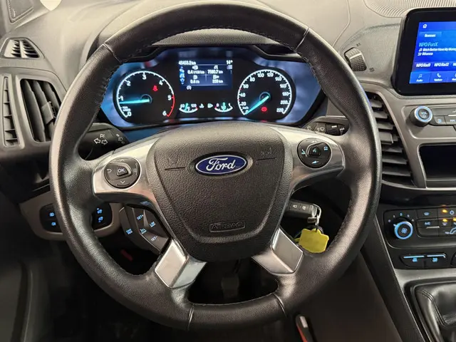 Ford Transit Connect 100 pk L2 Trend 2023 Diesel 18