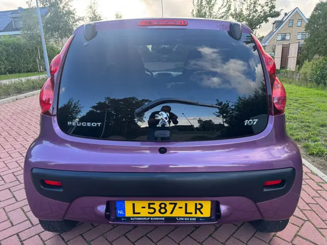 Peugeot 107 1.0 Sportium AIRCO 5 DEURS 2012 Benzine 5