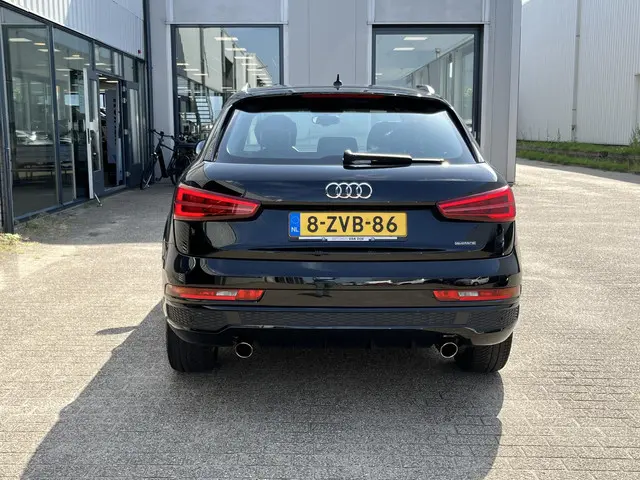 Audi Q3 2.0 TFSI quattro Sport Pro Line S 2015 Benzine 40