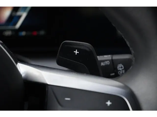 BMW 1 Serie 120 2024 Benzine 13