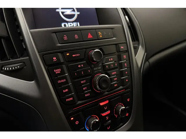 Opel Astra 1.4 Turbo Business + 2013 Benzine 18