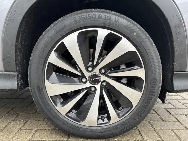 BYD SEAL U 1.5 T DM-i AWD Design 2026 Hybride Benzine 28