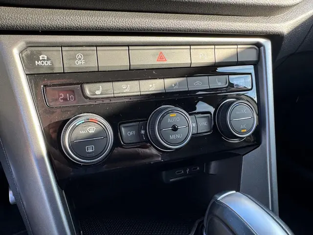 Volkswagen T-Roc 1.5 TSI Active 2021 Benzine 25