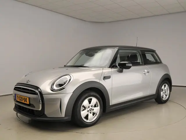 MINI 3-Deurs Cooper 2023 Benzine 30