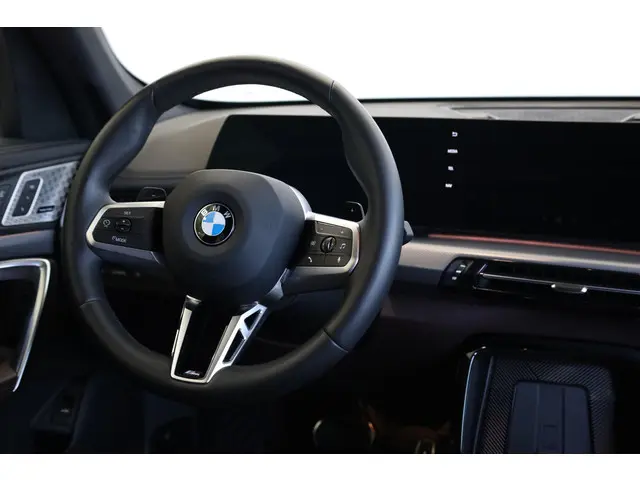 BMW X1 xDrive23i 2024 Benzine 11