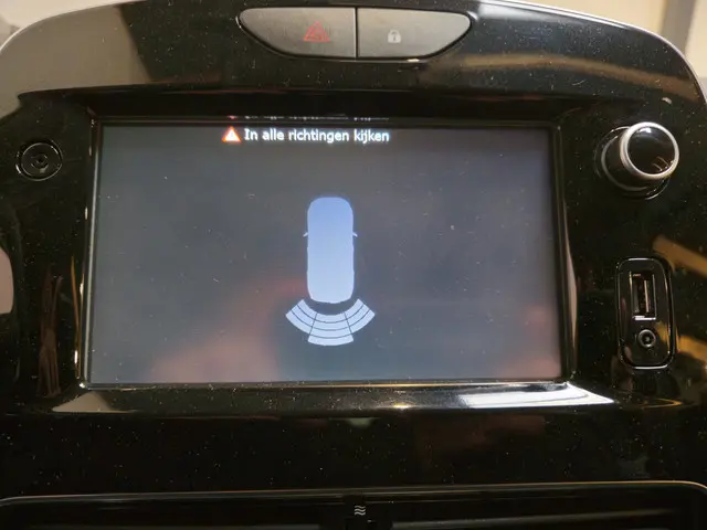 Renault Clio 0.9 TCe Limited 2018 Benzine 18