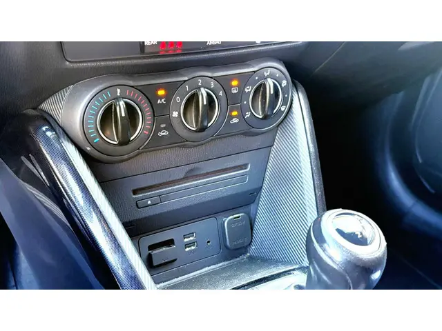 Mazda 2 1.5 Skyactiv-G S 2015 Benzine 6